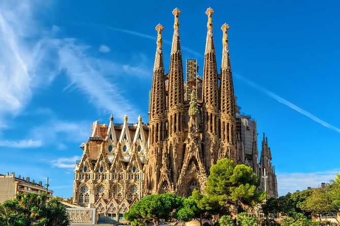 Sagrada Familia & Montserrat Private Tour with Hotel pick-up - Key highlights at a glance