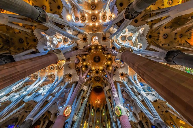 Sagrada Familia & Montserrat Private Tour with Hotel pick-up - Why the guide choice matters more than the itinerary