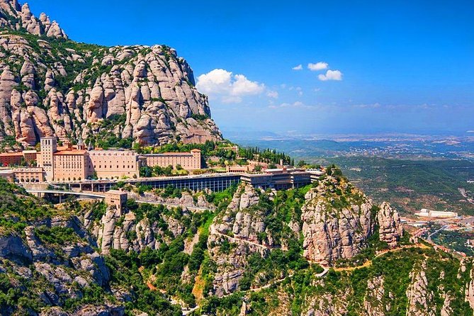 Sagrada Familia & Montserrat Private Tour with Hotel pick-up - Montjuïc, Port Vell, Gothic Quarter, and Eixample: the warm-up before the icons