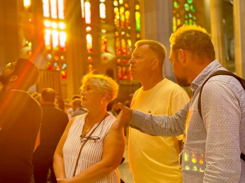 Sagrada Família & Park Güell Guided Tour with Transportation - Skip-the-Line Magic for Two Gaudí Icons