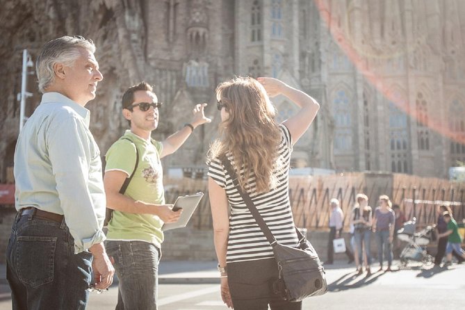 Sagrada Familia Private Guided Tour with Skip the Line Tickets - Stop 1: Inside the Basilica (Where the Meaning Lives)