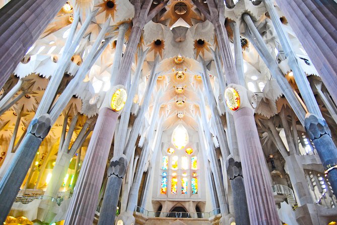 Sagrada Familia Private Guided Tour with Skip the Line Tickets - Dress Code and Security Checks: The Two Things to Get Right