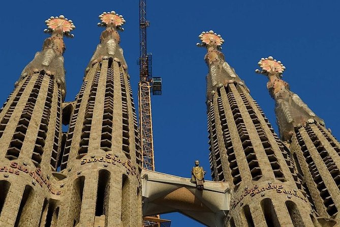 Sagrada Familia Private Tour with Skip-the-Line Ticket - The 2-hour plan: what happens after you meet