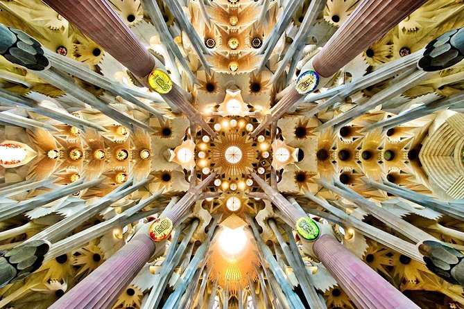 Sagrada Familia: Small Group Tour, hotel pick-up with Fast-Track - Hotel pickup in Barcelona: where it helps and where it can be tricky