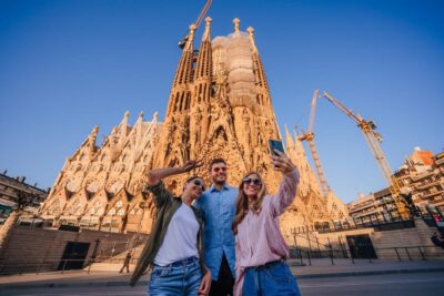 Sagrada Familia with Official Guide & Fast-Track Entry - Where the guide starts: reading the façades before you enter