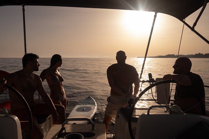 Sailing Adventure: Sailing, Dolphins and Relaxation with Drinks - Drinks and Snacks: Comfort That Makes the Trip Feel Like a Treat