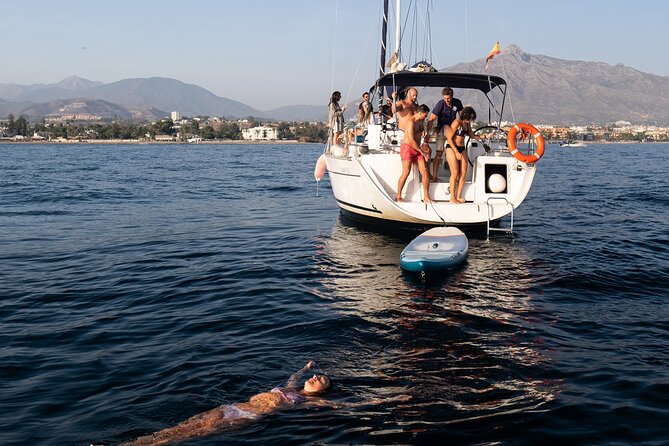 Sailing Adventure: Sailing, Dolphins and Relaxation with Drinks - The Crew Makes or Breaks It (Why Captains Matter Here)