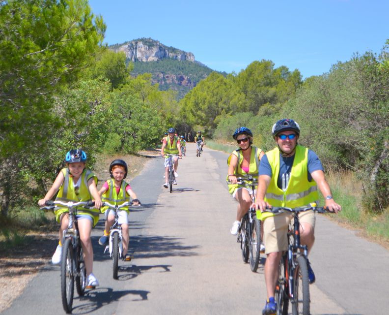 Salou: Easy Bike Tour with Wine Tasting - Getting out of Salou: the minibus start and what it buys you