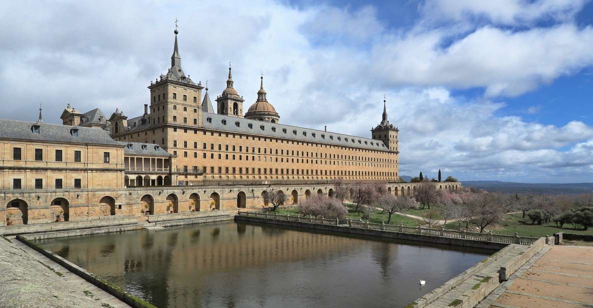 San Lorenzo de El Escorial: Monastery and Site Guided Tour - Key Points Before You Go