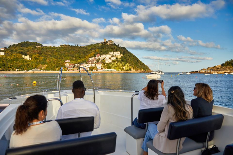 San Sebastian: 2 Bays Evening or Sunset Boat Tour with Cava - Price and value: why $77 can feel fair here