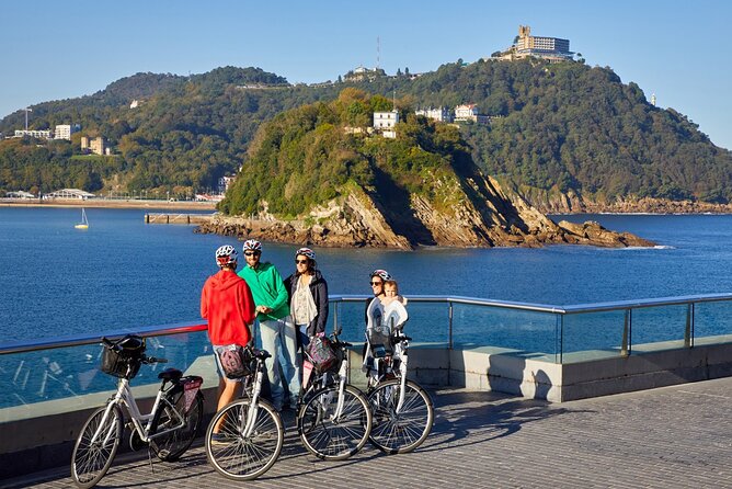 San Sebastian E-bike trour: Basque History and Cultural. - Gros neighborhood via Galtzada Nagusia: people-watching with context