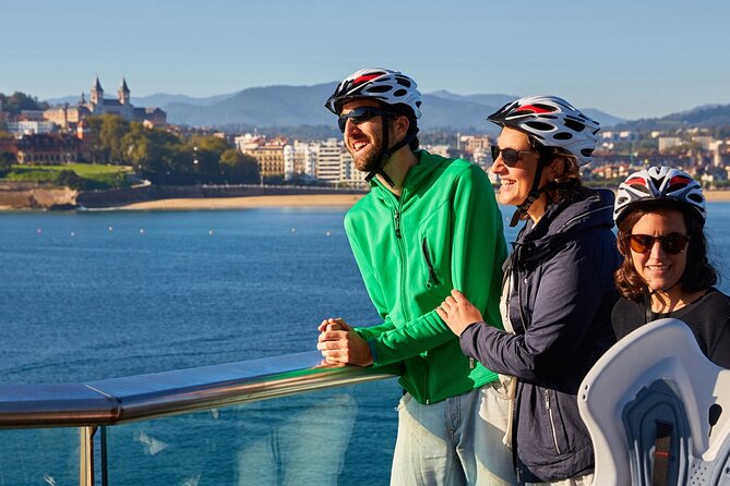 San Sebastian E-bike trour: Basque History and Cultural. - Zurriolako Hondartza (Zurriola Beach): sea views and surfer energy