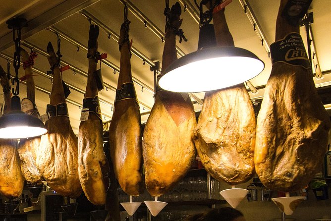 San Sebastian food tour: Pintxo tasting paired with Spanish wines - What you actually eat: eight pintxos with a point