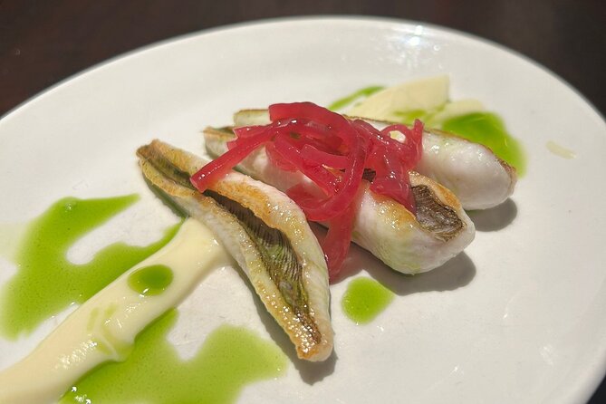 San Sebastian Food Tour: Pintxos, Drinks, and Tapas with a Local - Stop 1: Donostia - San Sebastián and the tapas pace you can actually handle