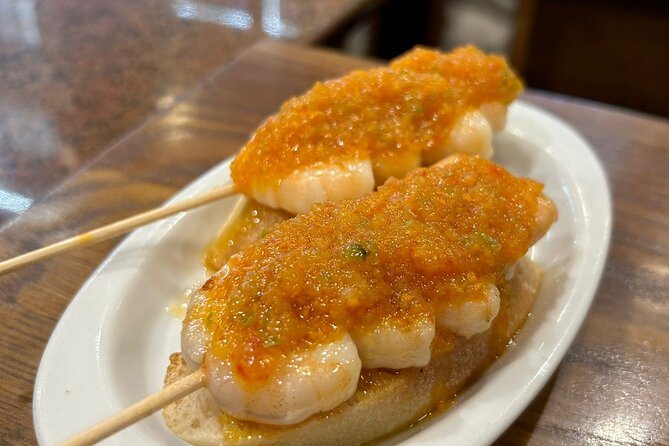 San Sebastian Food Tour: Pintxos, Drinks, and Tapas with a Local - Stop 2: Donostia-San Sebastián City Hall and the origin of the Gilda