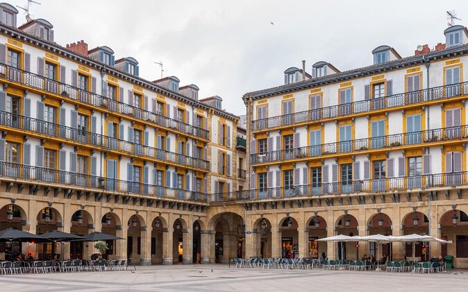 San Sebastian Lunch Time Pintxo Tour with Wine - Key takeaways before you go
