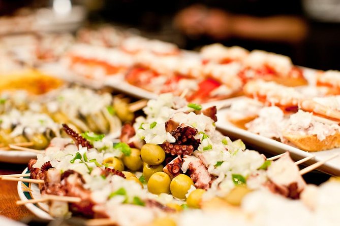San Sebastian Lunch Time Pintxo Tour with Wine - Stop in Parte Vieja: where the Old Town bar scene clicks