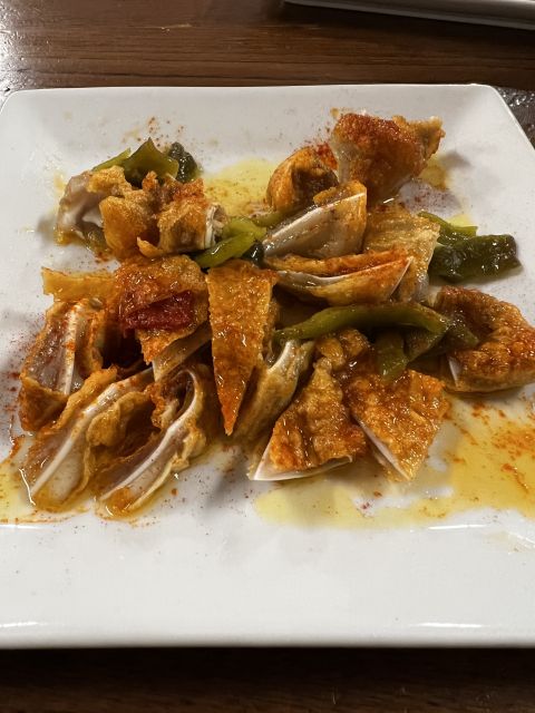 San Sebastian: Market, Pintxos and Wine Tasting Tour - Bar-Hopping Like a Local: From Gilda Origins to Avant-Garde Pintxos