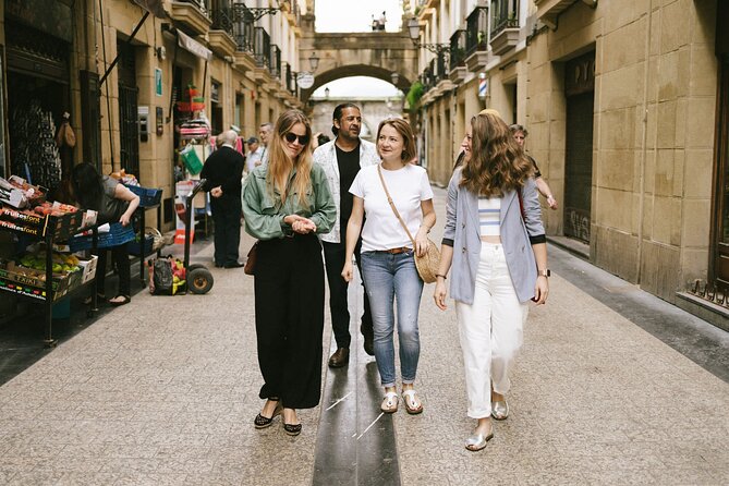 San Sebastian Old Town Pintxos & Wine Tour Small Group Tour - Meeting at Ijentea Kalea: get oriented fast