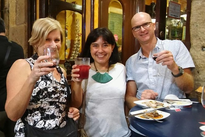 San Sebastian Pintxos Tour for Gourmets in the Old Town - Wine pairings that actually make the flavors clearer