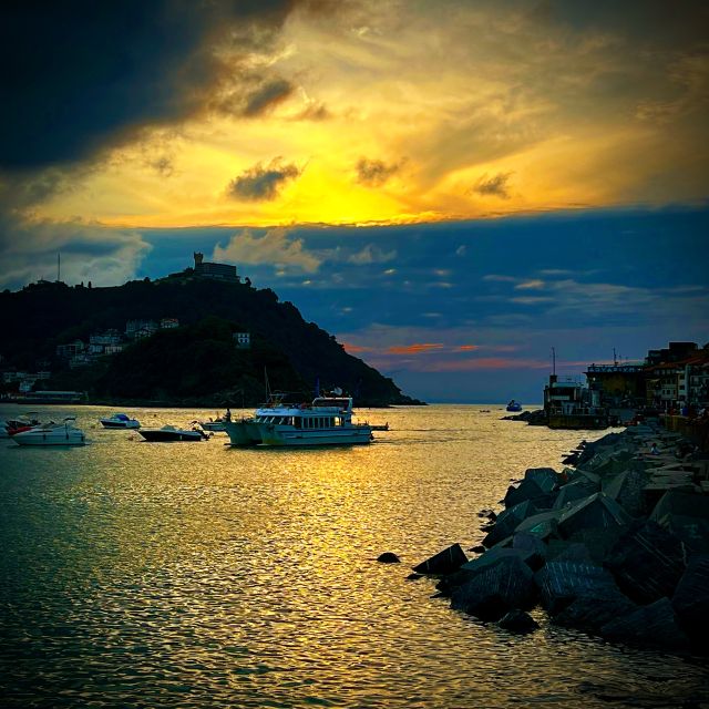 San Sebastian: Sustainable Catamaran Cruise with Audio Guide - Peine del Viento: The Sculpture Stop That Changes the Way You See the Coast