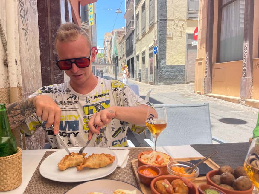 Santa Cruz guided bike tour 1,5 hour + Tapas - What the Ride Feels Like: Pace, Distance, and Road Reality
