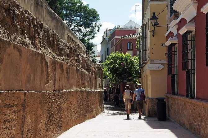 Santa Cruz Jewish Quarter Guided Tour in Seville - Santa Cruz in One Walk: Why This Tour Works