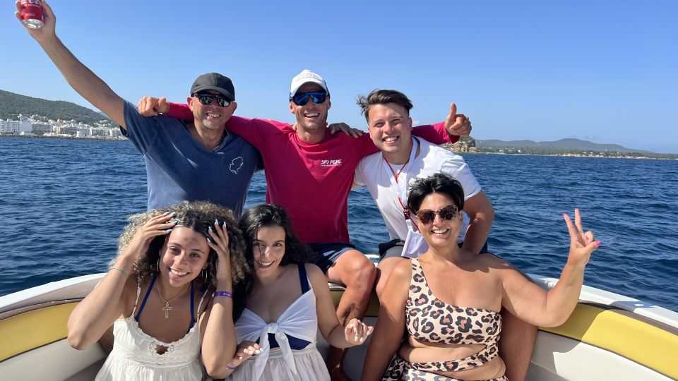 Santa Eulària des Riu: Parasailing Boat Cruise with Drinks - Music, drinks, and the optional HD GoPro souvenir