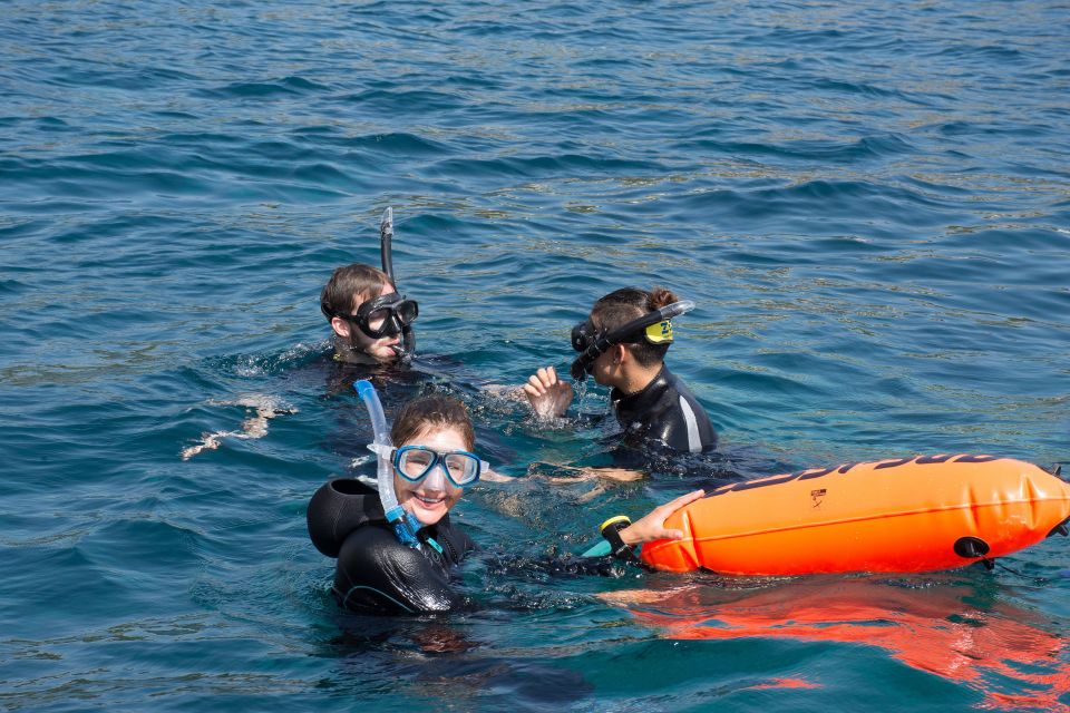 Santa Ponsa: Snorkeling Tour in a Marine Reserve - Showers, changing rooms, and a calm finish back at the club