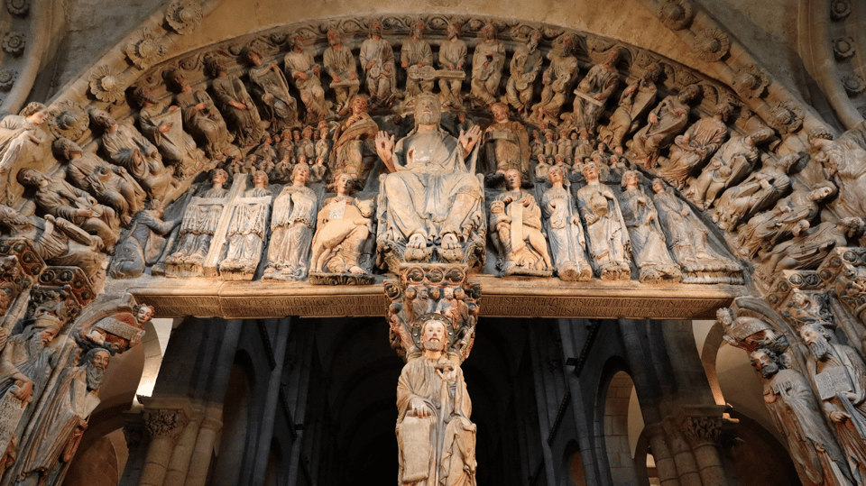Santiago Complete Tour: City, Portico and Cathedral Tickets - Praza do Obradoiro: Find Your Guide and Get Oriented Fast