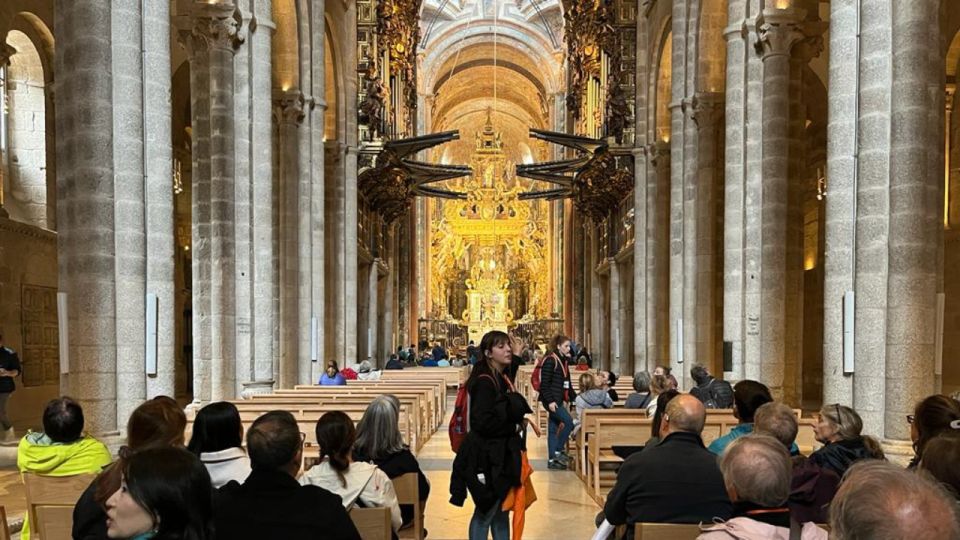 Santiago Complete Tour: City, Portico and Cathedral Tickets - Pórtico de la Gloria and Master Mateo: How to Read the Sculptures
