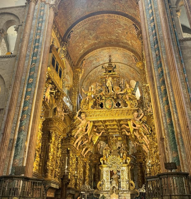 Santiago de Compostela Cathedral and Museum Guided Tour - Codex Calixtinus and Sacred Objects: Famous Names, Explained Simply