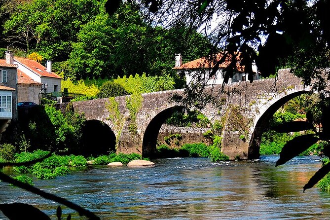 Santiago de Compostela: Finisterre, Costa da Morte, Ézaro, Muros & Carnota - Getting started at Capela do Pilar and riding for a full day