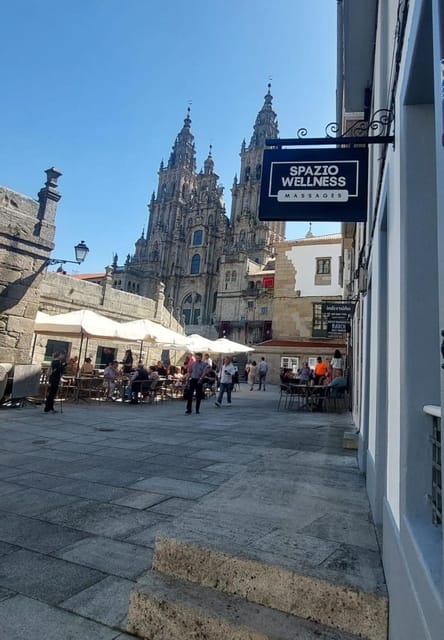 Santiago de Compostela: Massage Treatment - Where You Meet: Plaza del Obradoiro, Then Quiet Time
