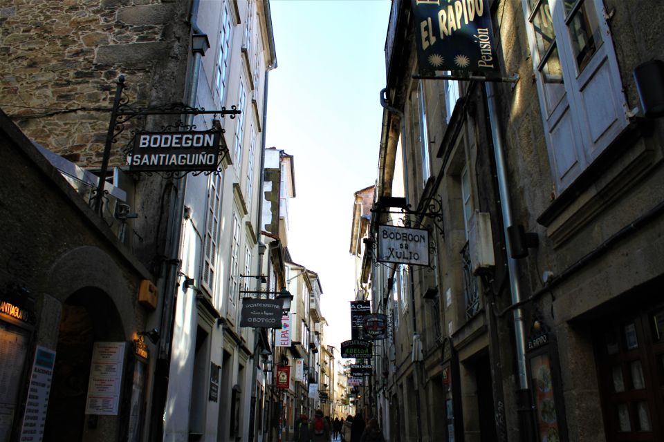 Santiago de Compostela: Private Guided Tour in two hours - Price and Value: $118 for Up to 4 People