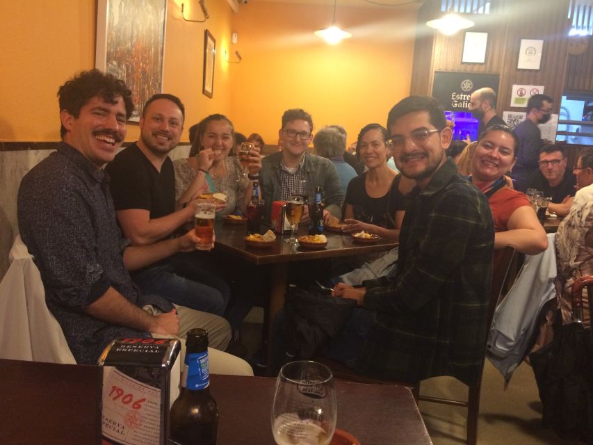 Santiago: Guided Foodie Tour with Drinks, Tapas & Live Music - First tapas stop: learn how Santiago bars work in real time