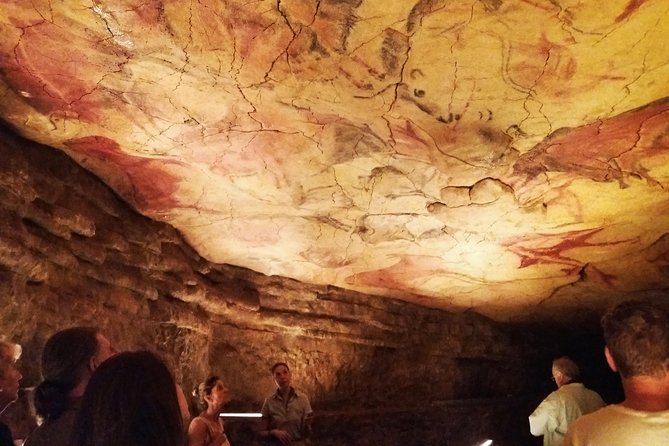 Santillana del Mar & Altamira Museum with tickets- small groups - A small-group day from Santander: what the 4.5 hours really feels like