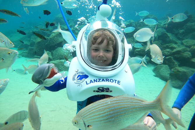 Sea Trek (exclusive in Lanzarote) - Safety and comfort: what the guides control (and why you should follow it)