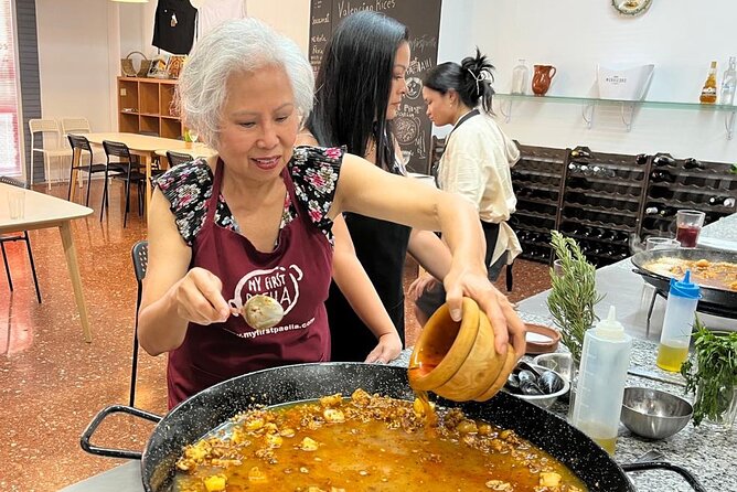 Seafood paella cooking class, tapas and visit to Ruzafa market. - What You Actually Eat After Cooking