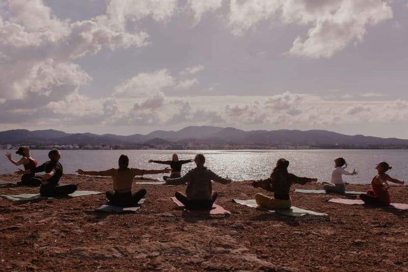 Secret Cove Yoga and Cava Experience in Ibiza Crystal Waters - Meeting Rebecca and finding the yoga location (without stress)