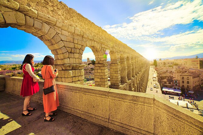 Segovia and Avila Guided Day Tour from Madrid - The ride from Madrid: comfortable coach, big expectations