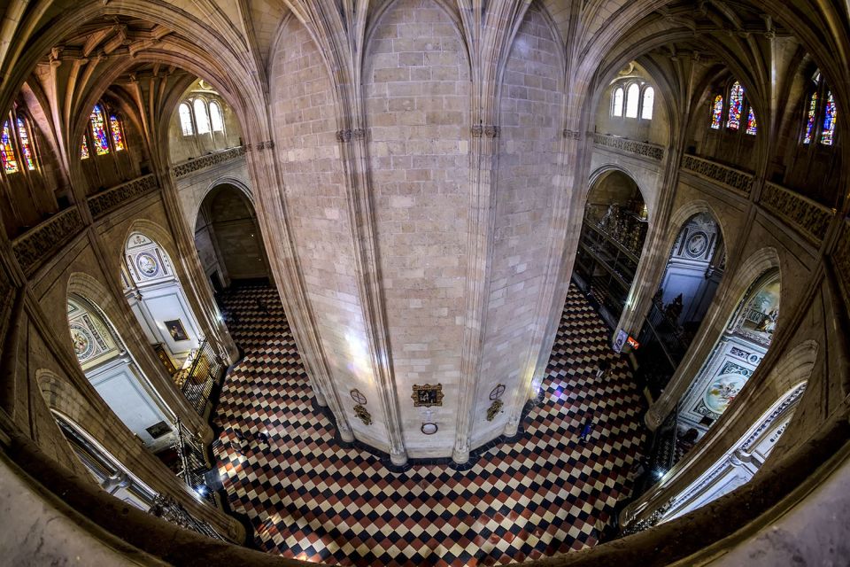 Segovia Cathedral Entrance Ticket - Don’t miss the 21 chapels: how to spend your hour wisely