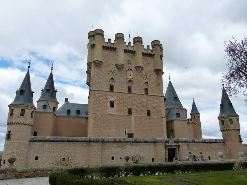 Segovia: Guided Walking Tour with Alcázar Entry - Practical Tips Before You Go (So the Walk Feels Easy)