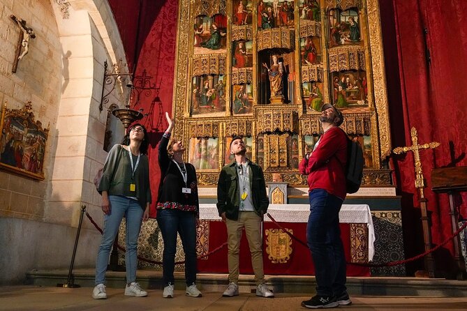 Segovia Tour with Cathedral and Alcazar from Madrid - Alcázar of Segovia: castle vibes, fairytale looks, real medieval stone