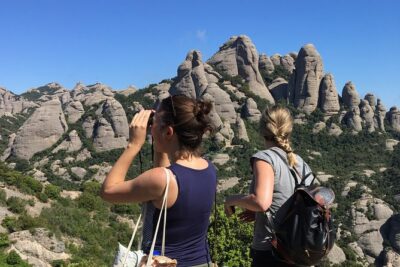 Semi-Private Montserrat Monastery, Funicular & Scenic Nature Walk - Meeting point and getting started at Pg. de Gràcia