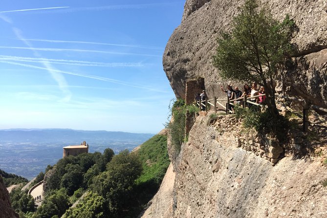 Semi-Private Montserrat Monastery & Hiking Experience - Market Time on Montserrat: Cheese, Treats, and a Breather