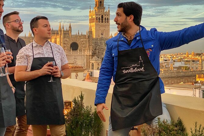 Sevilla: Rooftop Paella Cooking Class & 30-minute expert Q&A - The 30-Minute Expert Q&A Over the Cathedral Views