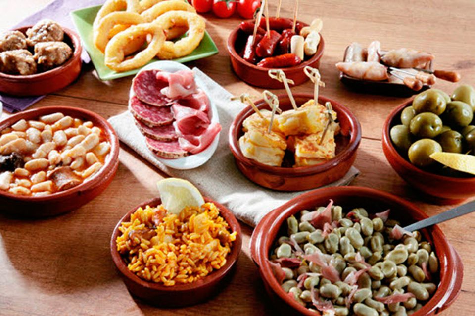 Seville: 3-Hour Tapas Tour by Bike - Meet-up and first check: Calle Espronceda 5