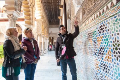 Seville: Alcázar and Cathedral Entry Ticket and Guided Tour - Guided entry at the Alcázar: the “skip the line” advantage