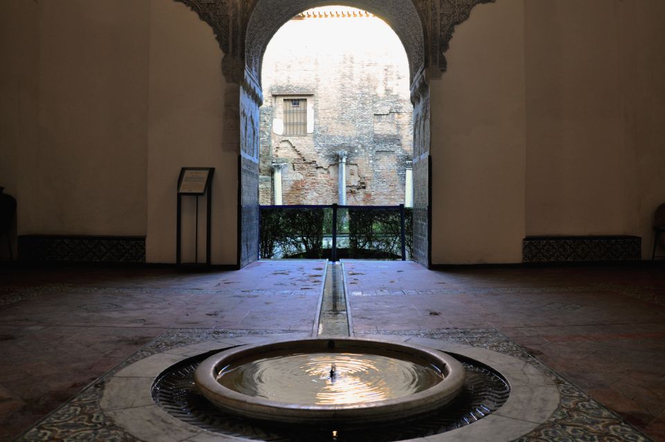 Seville: Alcazar & Cathedral Skip-the-Line Guided Tour - Why Seville’s Alcázar and Cathedral work best as a pair